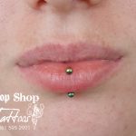 Vertical Labret